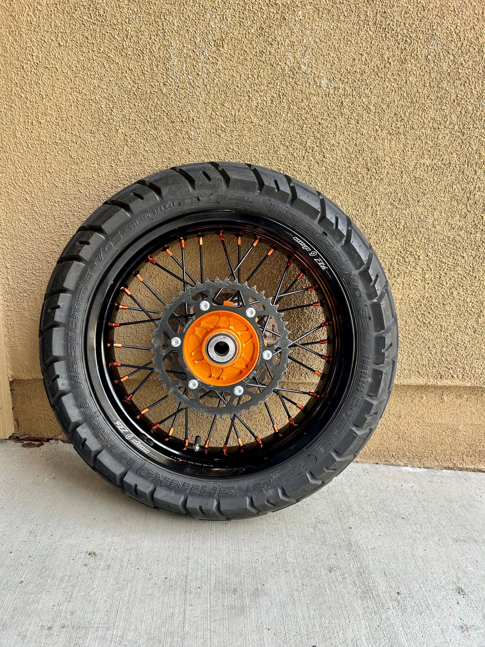 2017 KTM 690 Enduro SM Wheels