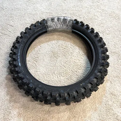 New Dunlop Mx33 Rear Tire. 120/90-19