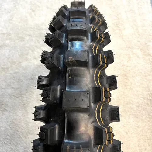 New Dunlop Mx33 Rear Tire. 120/90-19