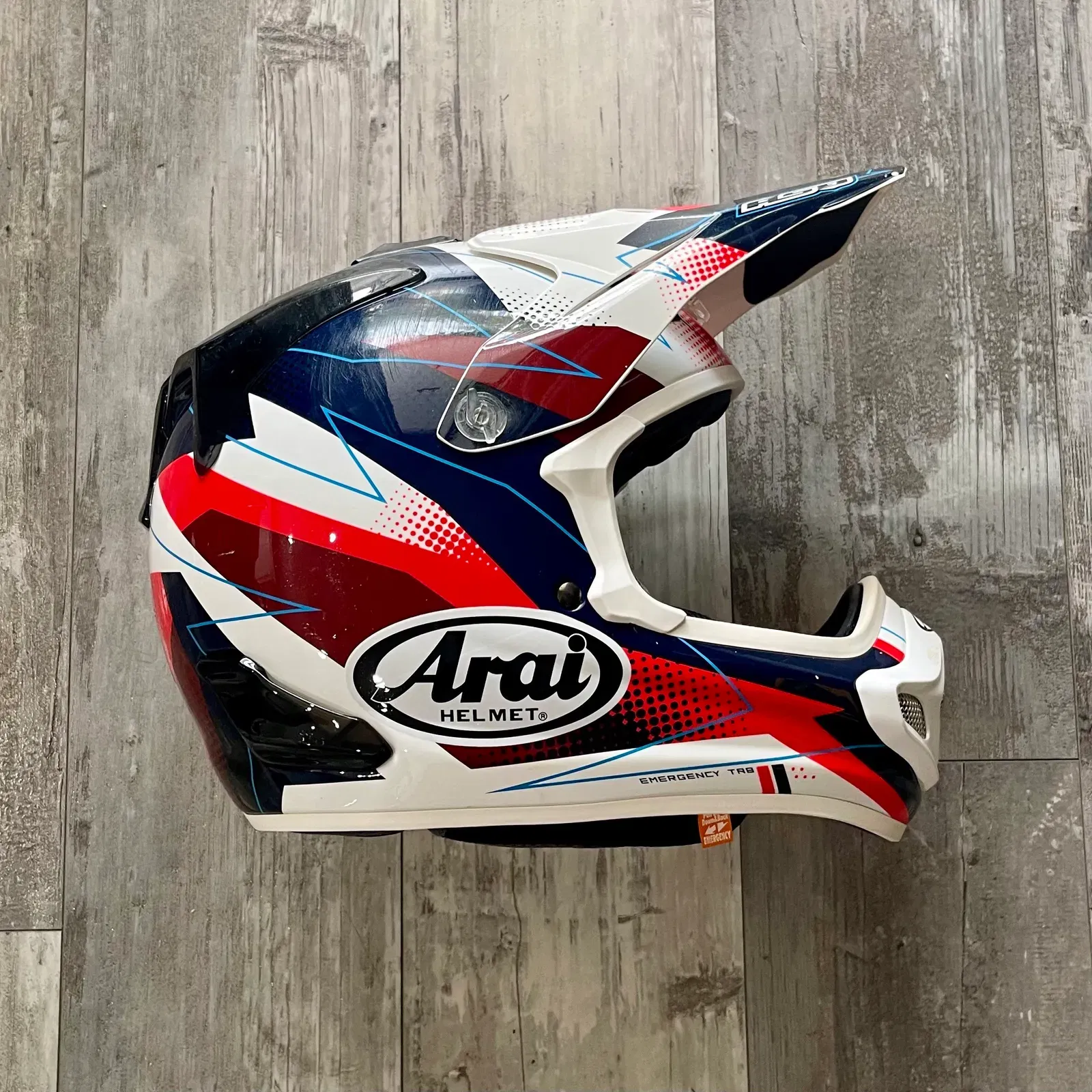 アライMX Arai MX-V Motocross Helmet (Stars And Stripes Dark) - YouTube