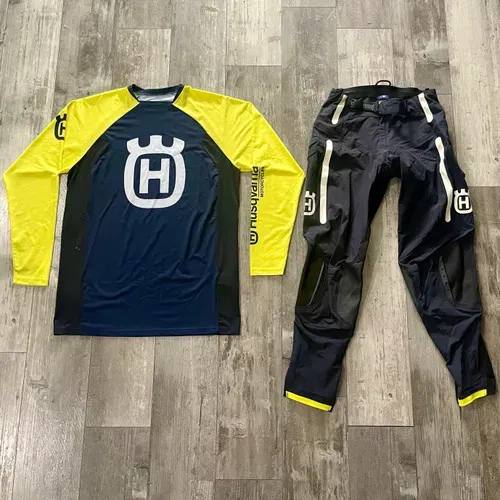 Husqvarna Riding Gear