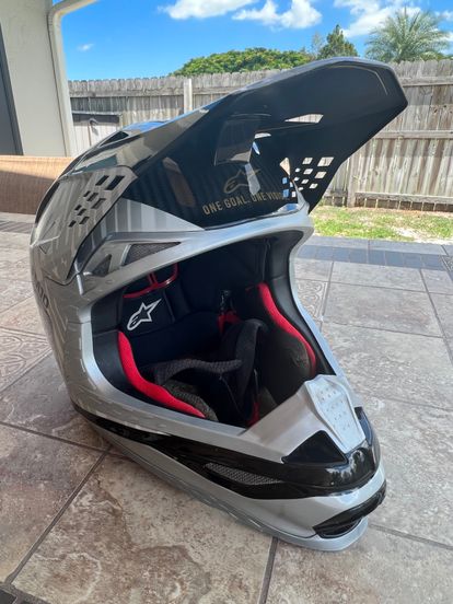Alpinestars SM10 Carbon Fiber Helmet - Size S