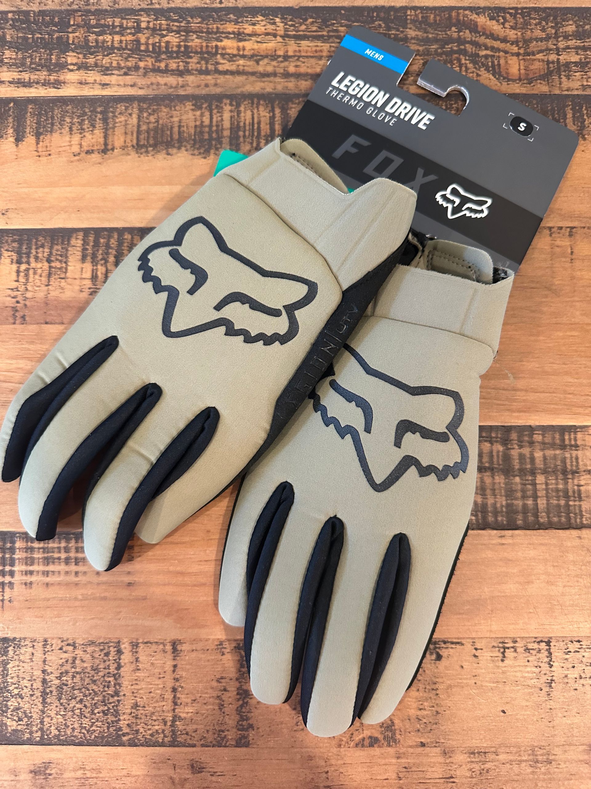 Fox Gloves - Size Small