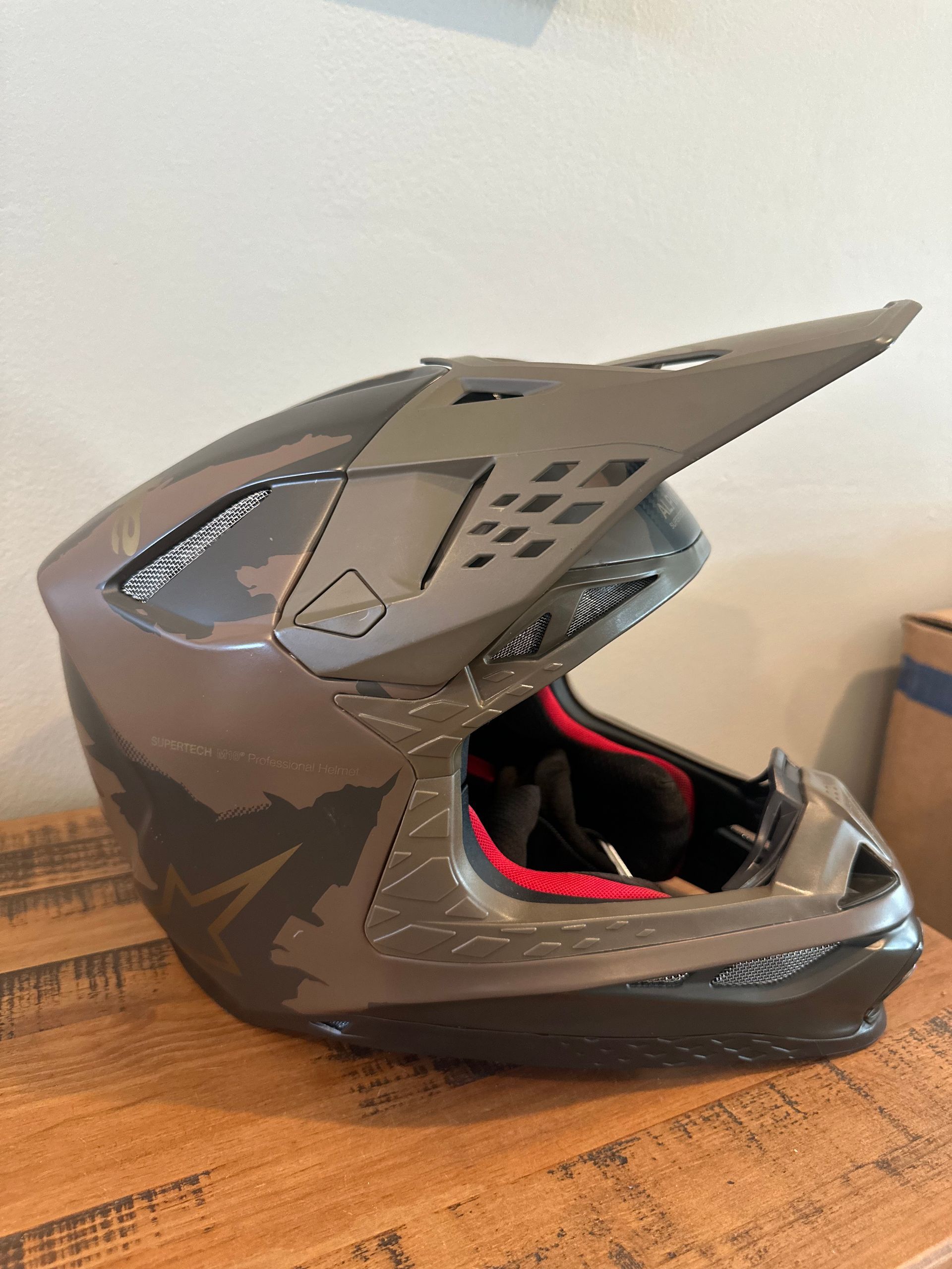 Alpinestars SM10 - Size Small