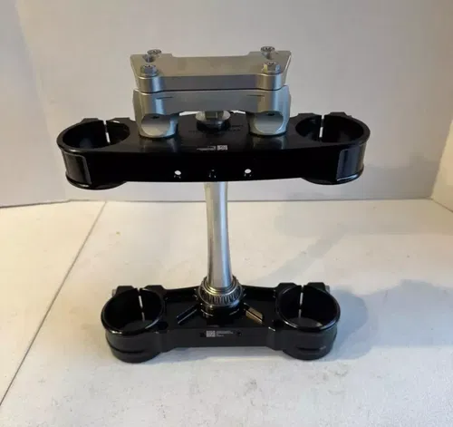 New KTM OEM triple clamps tree bar mounts 23-25 125 250 350 450 sxf sx tc mc fc