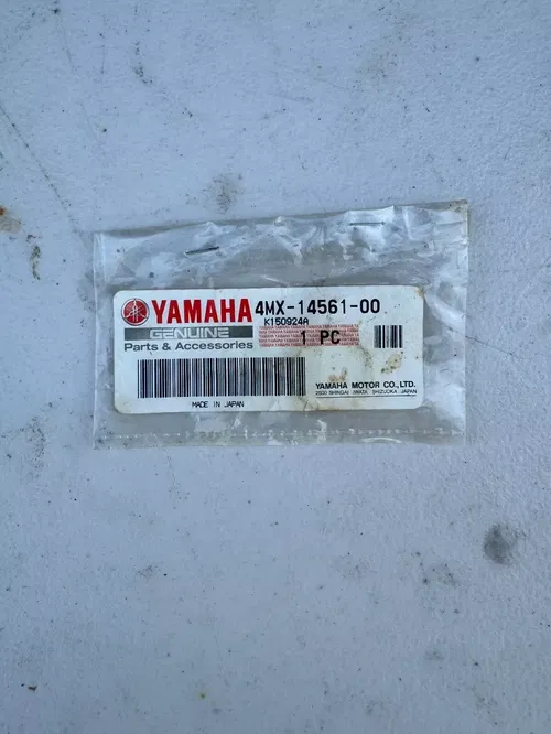 NEW Genuine OEM Yamaha carburetor o-ring 4MX-14561-00-00