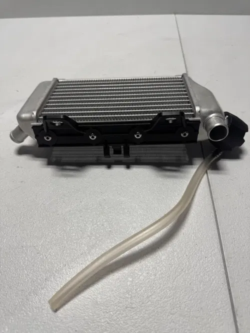 NEW 2025 KTM 85sx oem right radiator 25 mc 85 ktm tc mc sx 47235008000
