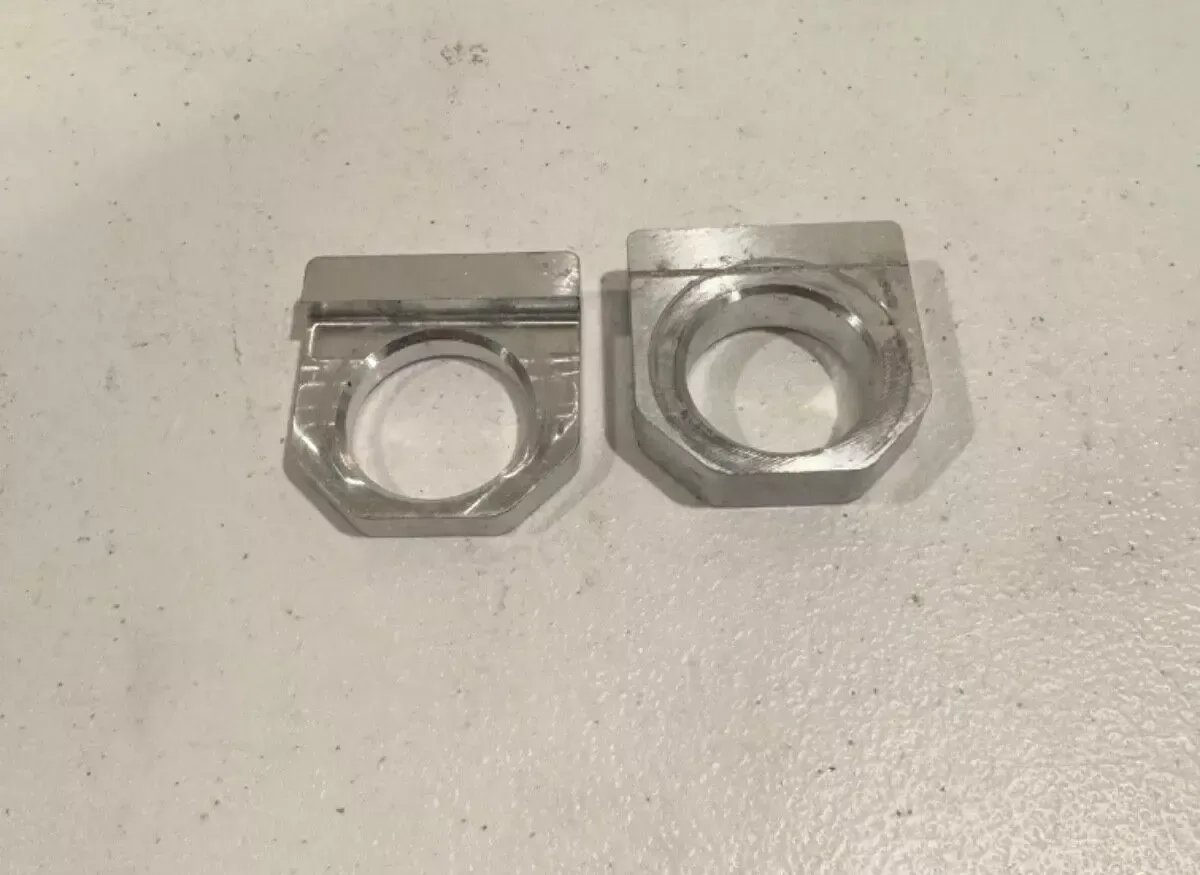 OEM KAWASAKI rear axle blocks 16-25 kx 450 450x 450sr 250 250x