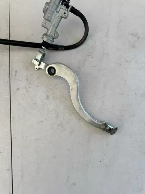 2022 crf250 rear brake assembly pedal master cylinder oem honda Crf 250r 250