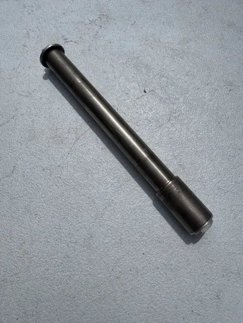 15-25 KTM OEM Front wheel axle bolt spindle 125-501 mc fc tc sx 79109081033 2