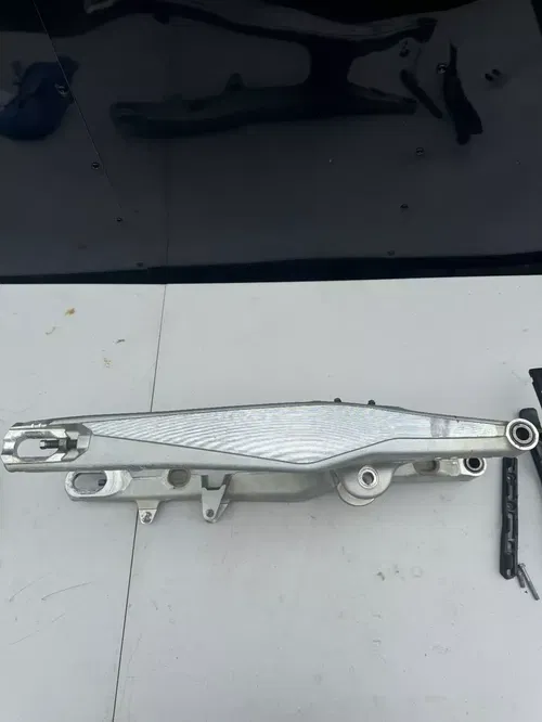 2022 ktm 250sxf swingarm oem 125 250 350 450 sx xc tpi sxf xcf smr 79104030044