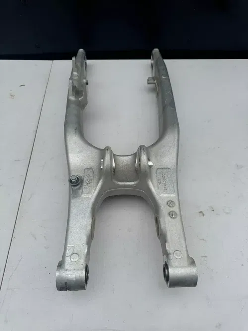 2022 ktm 250sxf swingarm oem 125 250 350 450 sx xc tpi sxf xcf smr 79104030044