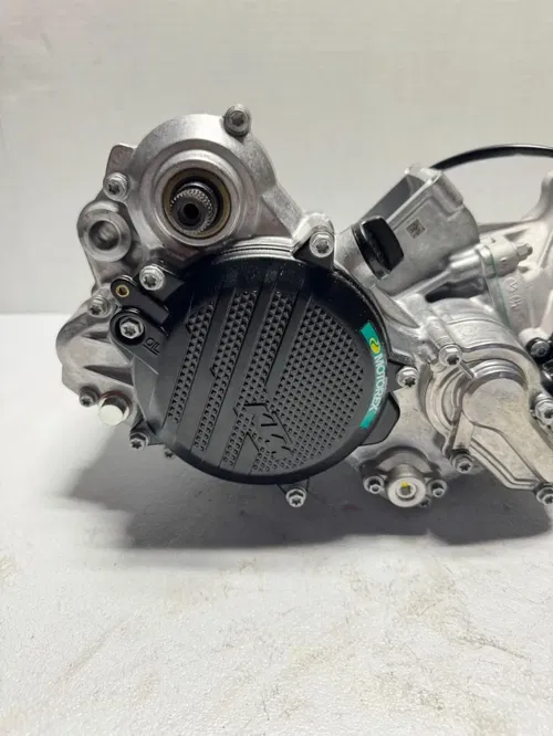 NEW 2025 KTM 85sx OEM engine motor top end bottom cases crank 25 mc tc 85 mc sx