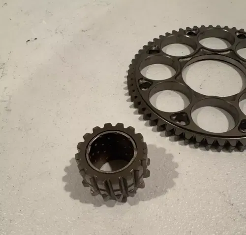 New OEM Kawasaki kx 450 clutch basket gears gear 19-20
