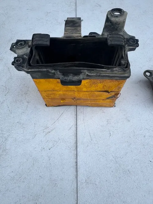 Honda OEM battery box 21-25 crf 450r 450rx 450rwe 50325-MKE-AF0