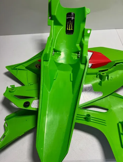 Kawasaki plastic shrouds fenders plates 24-26 kx 450 450x 250 250x sr 1