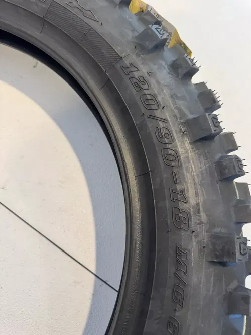 New Dunlop Geomax enduro EN91 120/90-18 rear tire 120 90 18"