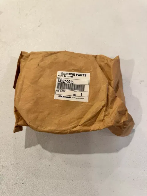 Kawasaki new oem clutch hub 13087-0015 kx 450 450f klx450r kfx450r kx450f kfx