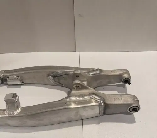 New swingarm oem 19-25 kx 450x 450 250 250x 21-25  Factory Kawasaki swing arm