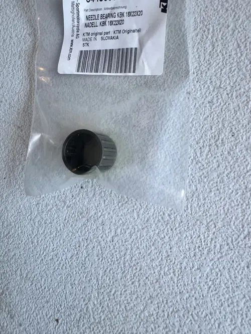 KTM OEM wristpin needle bearing piston 250 300 54430034000 Husqvarna GASGAS