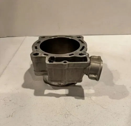 OEM HONDA CRF450R Cylinder jug 20-25 crf 450r 450rx 450rwe 12100-MKE-AA0 2