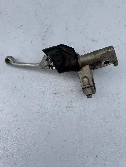 Kawasaki OEM front brake master cylinder 19-25 kx 250x 250 450 450x 43015-0695 1