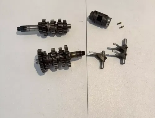 Kawasaki OEM transmission gears input output gear trans 21-24  kx 250 250x 2
