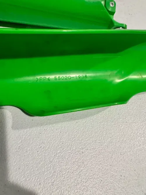 OEM fork guards plastic green 19-25 kx 450 450x 250 250x klx 300r 2