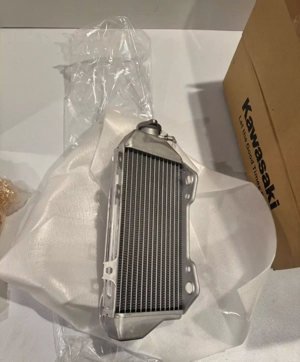 New kx450 right radiator fill side oem kx 450 450x 450sr 24-25