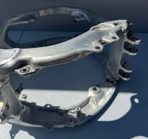 Honda OEM frame chassis 21-22 crf 450r 450rx 22-24 250r 250rx 50010-MKE-AF0 1