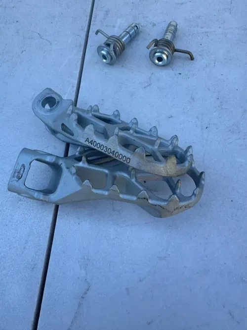 2024 ktm 50sx foot pegs rest pin fe tc 50 mc 65 sx oem 24 25
