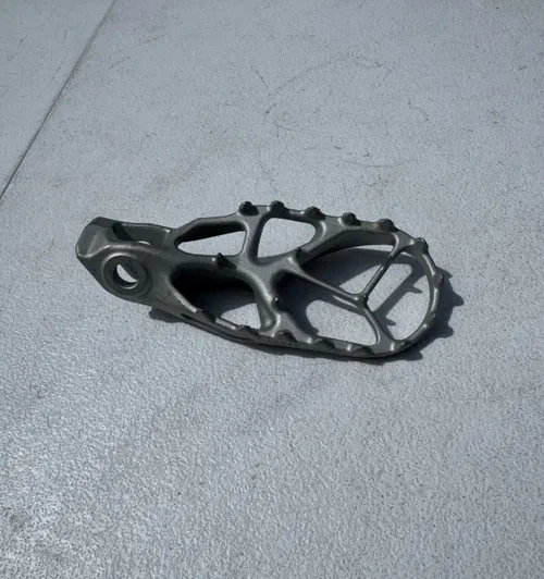 KTM OEM left foot grid peg footpeg 23-25 ktm 125-500 sxf sx xcf A46003040000