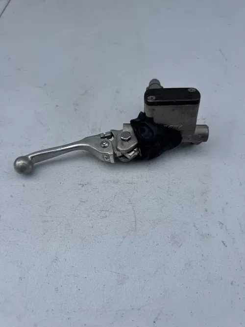 Kawasaki OEM front brake master cylinder 19-25 kx 250x 250 450 450x 43015-0695 2
