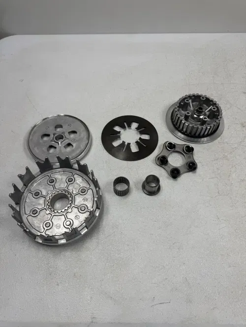 23 OEM Kx250 clutch basket hub pressure plate 21-26 kx 250 250x 13095-0107