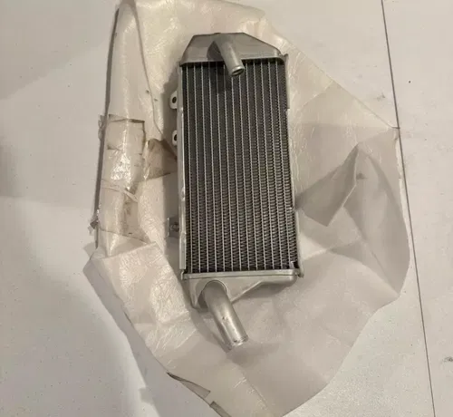 New kx450 left radiator works connection oem kx 450 450x 450sr 24-25 1