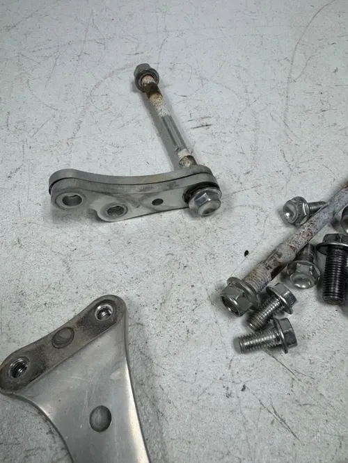 2025 KX250 motor engine mounts hardware hanger 25-26 kx 250 250x 32190-0944 2