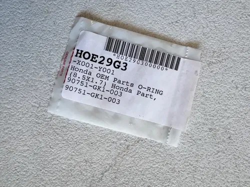 Honda OEM O-RING (8.5X1.7) crf trx gold wing car 90751-GK1-003