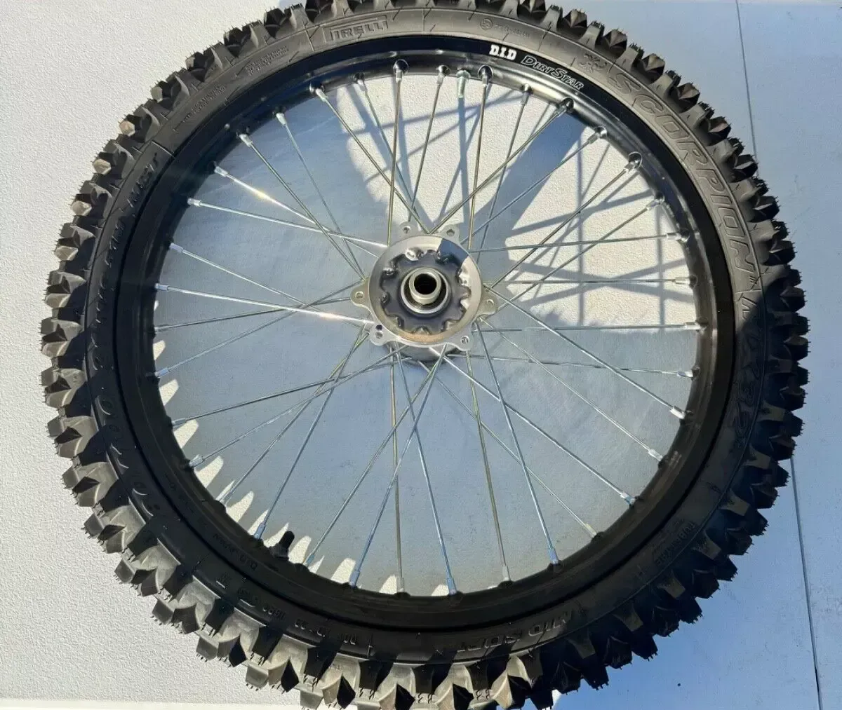 New 2025 CRF250r front wheel DID Dirt Star Crf 250r 450r 450rx 44650-MKE-AF0