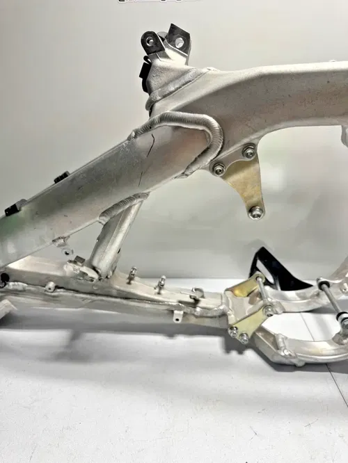 2023 kx250 main frame chassis 21-24 Kx250 250x 32160-1933