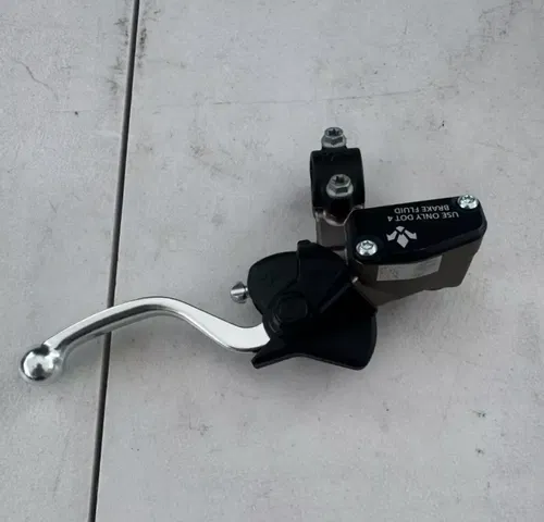 2025 ktm 50sx front brake master cylinder lever e5 tc 50 mc 65 sx A40013001044