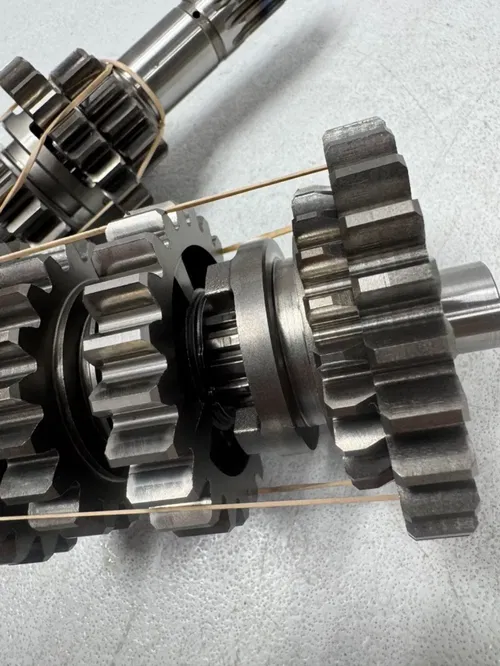 23 Kawasaki OEM transmission gears input output gear trans 21-24 kx 250 250x