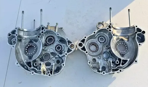 2022 ktm 250sxf CrankCase Bottom End Engine Motor Cases 250 350 mc fc sxf