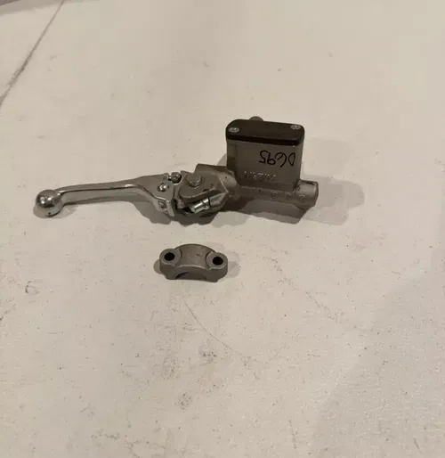 New OEM front brake master cylinder 19-25 kx 250x 250 450 450x 43015-0695
