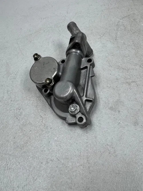 17-24 kx250 water pump cover impeller oil filter cover kx 250 250x 16142-0738