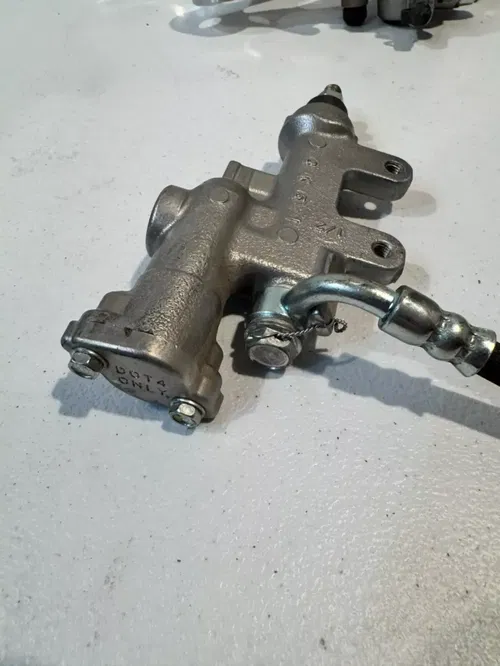 New Kawasaki rear brake assembly 24-25 Kx 450x 450 250 Caliper Master Cylinder
