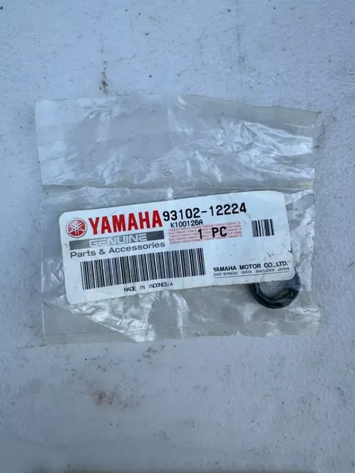 NEW Genuine OEM Yamaha oil seal 93102-12224-00