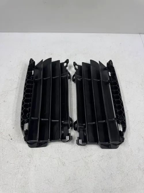 New 2023.5 Mc450 factory edition radiator louver protector 23.5-25 Mc 250-450
