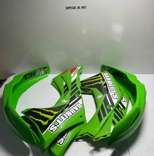 Kawasaki plastic shrouds front fender 24-26 kx 450 450x 250 250x sr 4