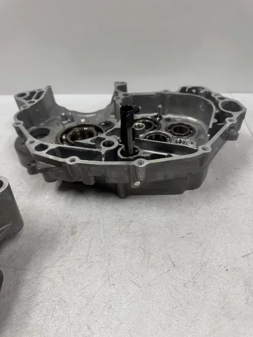 2024 Kx450 engine cases crankcase motor crank case 24-25 kx 450 450x 14101-0025