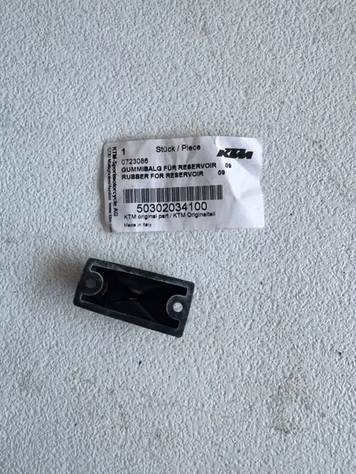 KTM OEM hydraulic clutch rubber reservoir 50302034100 Husqvarna GASGAS